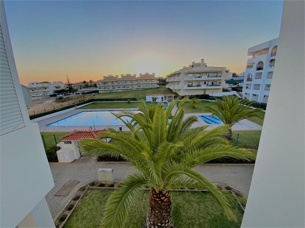 Ns Guesthouse Armação de Pêra Esterno foto